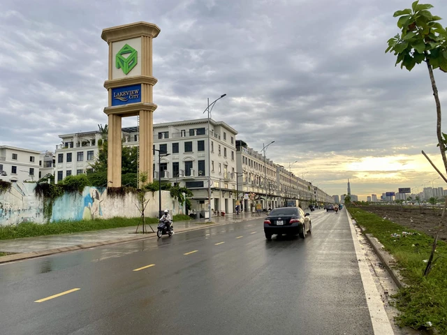 Cấp sổ hồng cho hàng chục ngàn căn hộ