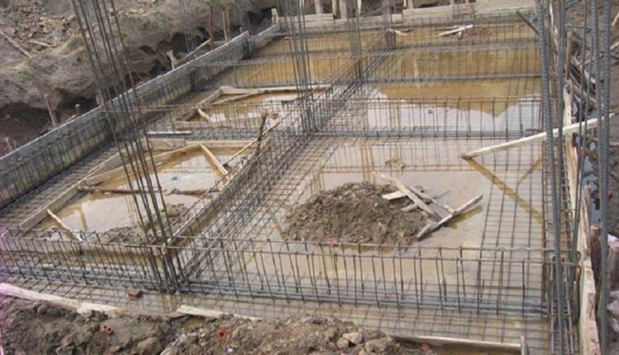 Đổ móng nhà gặp trời mưa tốt hay xấu?