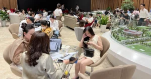 Nhiều cá nhân hiện nay lợi dụng dòng vốn tín dụng rẻ để đầu cơ, đẩy giá căn hộ tăng cao vô lý