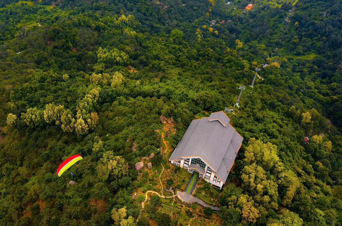 Khu đất 100 ha ở núi Chứa Chan có giá khởi điểm 2.678 tỉ đồng